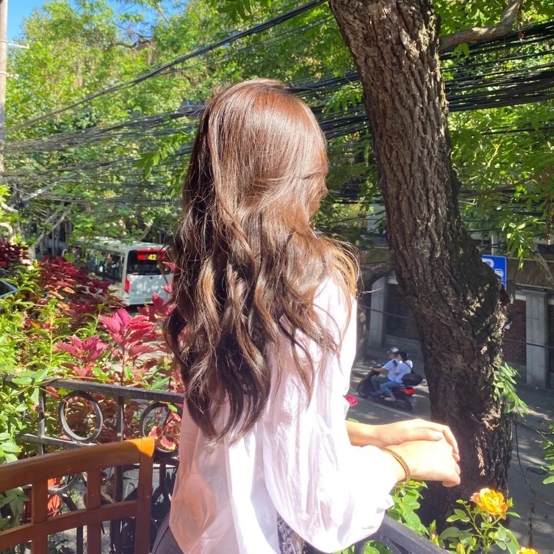 相拥于烟火尽头